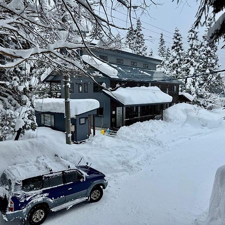Bears Den Mountain Lodge Hakuba Dış mekan fotoğraf